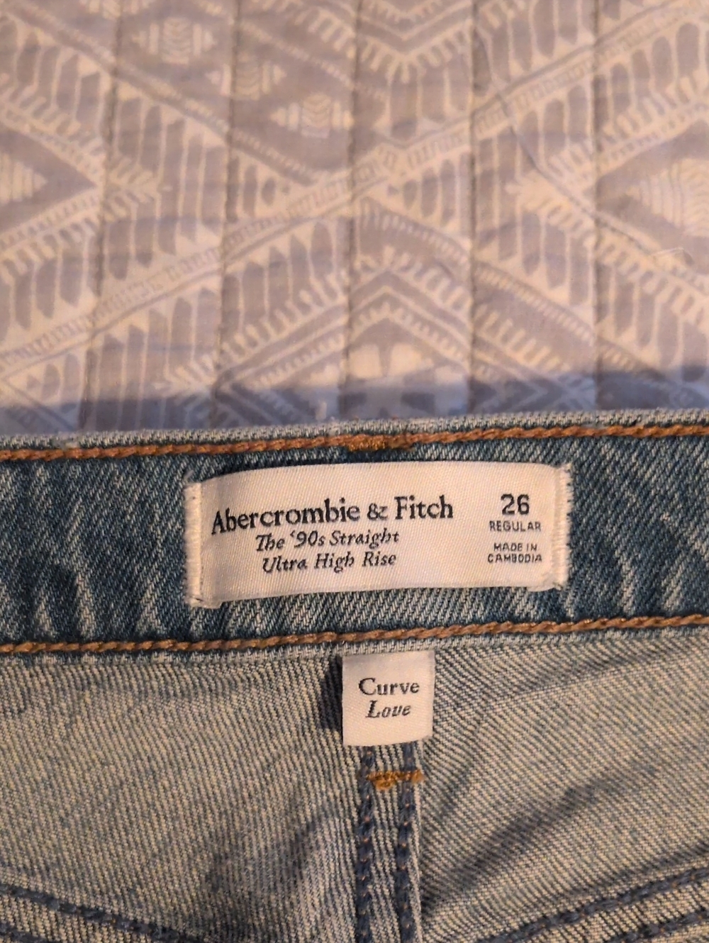 Abercrombie & Fitch '90s Straight Ultra High Rise Jeans - Light Blue